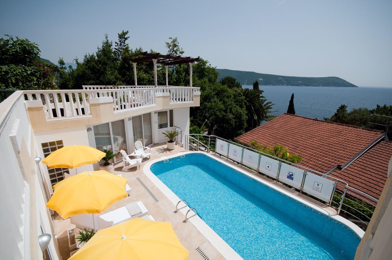 Villa Tenzera Херцег Нови Екстериор снимка